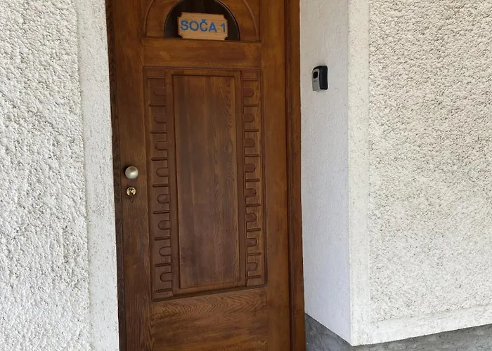 Apartmaji Soca アパート