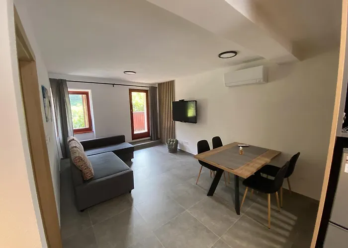 アパート Apartmaji Soca モスト ナ ソシ